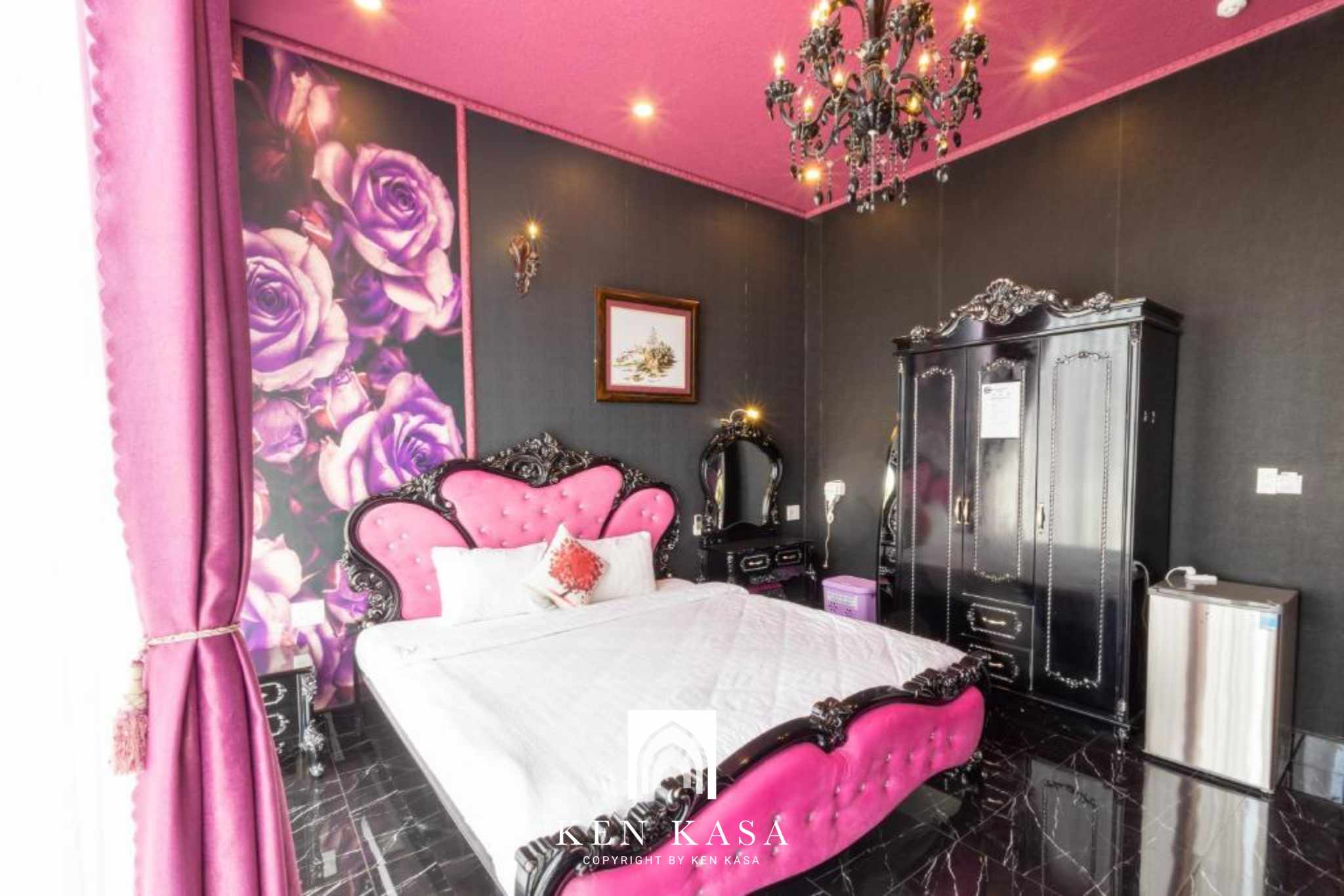 Deluxe king room tại La Fleur 2 Luxury Garden Hotel 